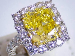 Fancy_Yellow_Diamond_Rings